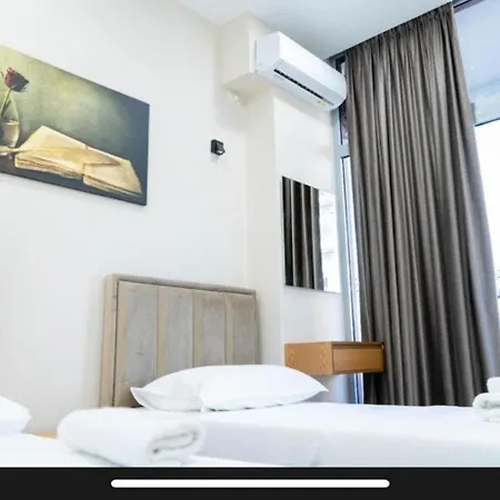 Ξενοδοχείο Brusiano 4*